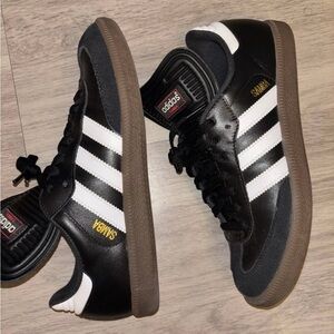 Adidas samba Classic Men’s 7